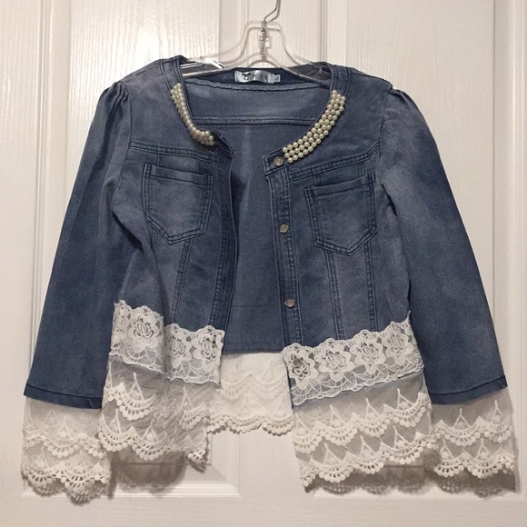 jean jacket with lace trim